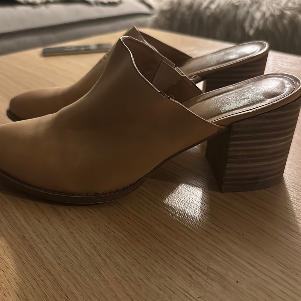 Dolce vita mules
